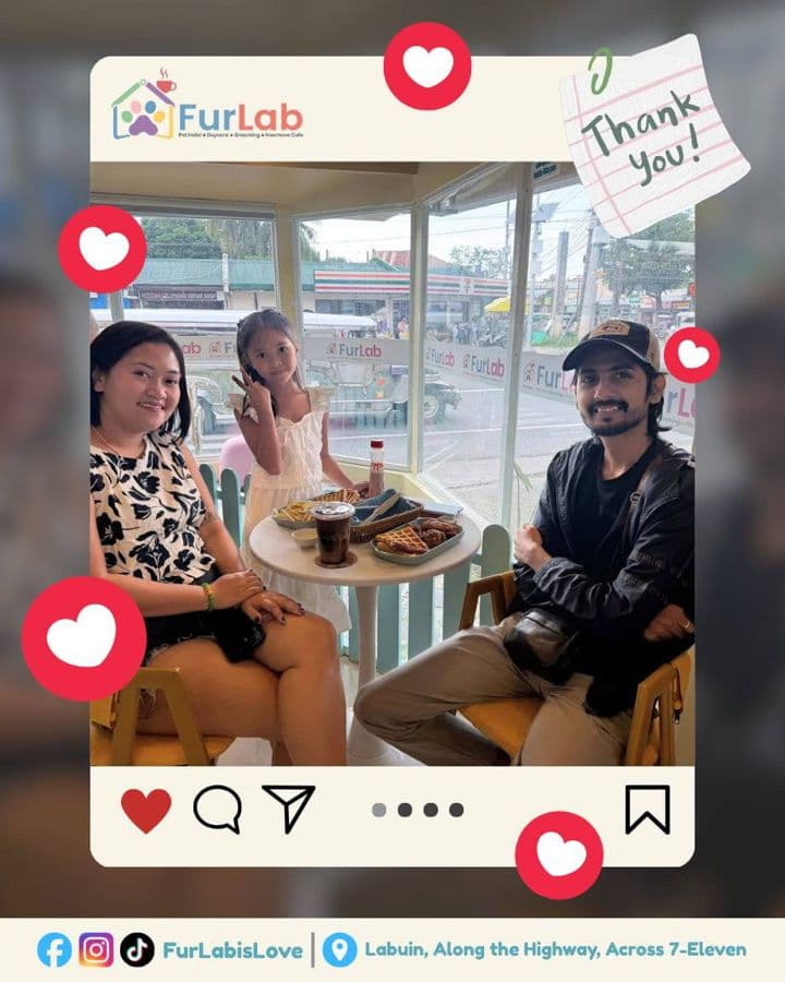 FurLab café guests, thank-you photo 3